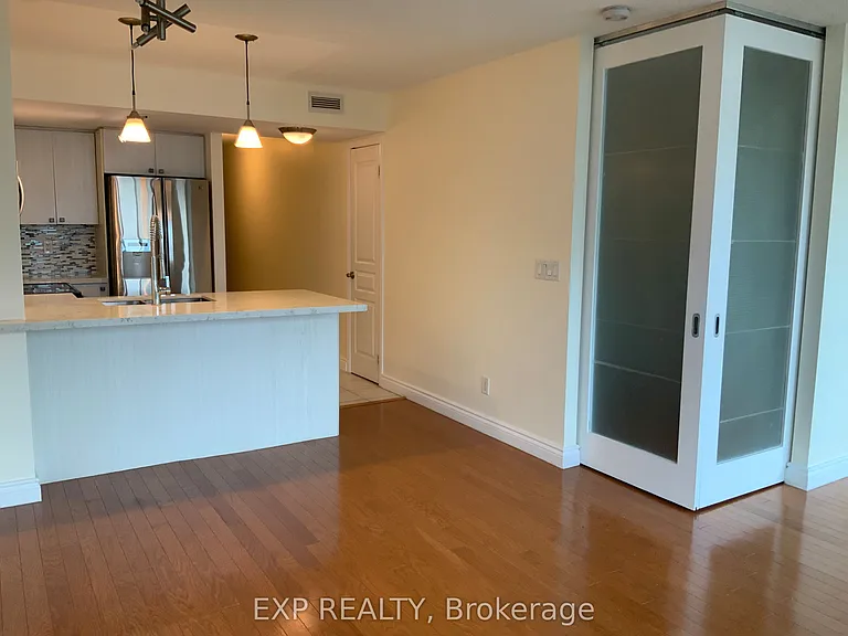 18 Yonge St #1306 — Photo 8