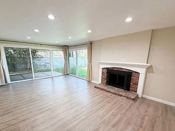 3rd image of 1648 Aspen Grove Ln