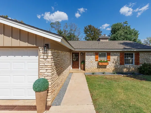 142 Lakeshore Dr, Horseshoe Bay, TX 78657