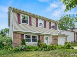 1659 Bicek Dr, Hoffman Estates, IL 60192