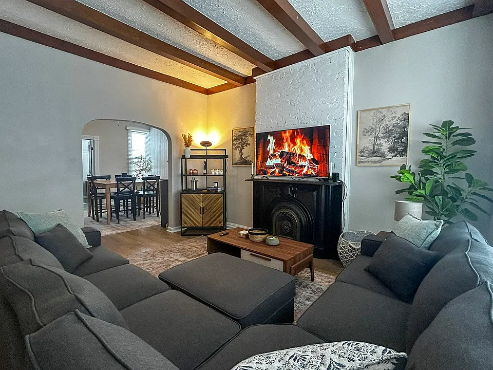 314 4th Ave #1