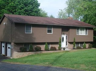 373 1/2 Saxonburg Rd, Butler, PA 16002