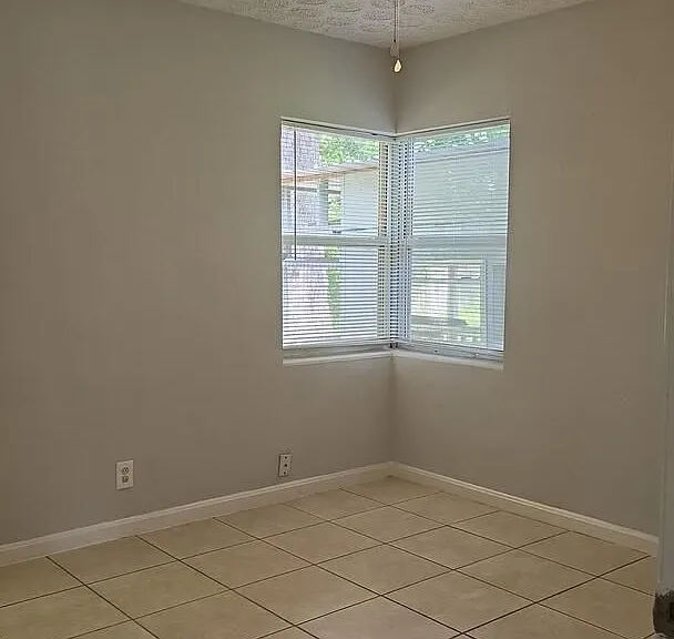 5441 Gable Ln — Photo 8