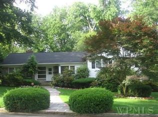 2 Maria Ln, Yonkers, NY 10710