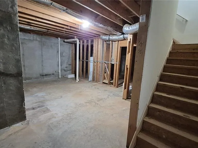 5760 Dovnick Dr — Photo 33