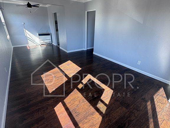 4th image of 2149 Front St #11430782
