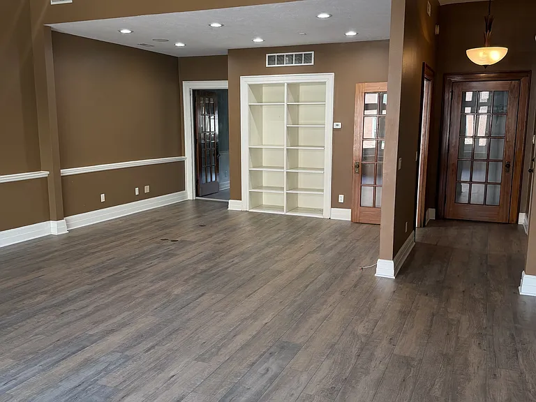 108 E Maumee St #201 — Photo 3