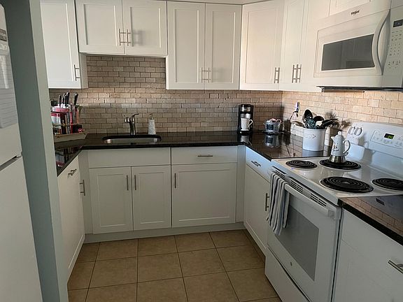 5th image of 6990 NW 186th St APT 406