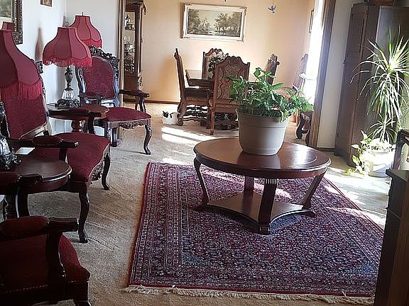 Entry to formal and dining