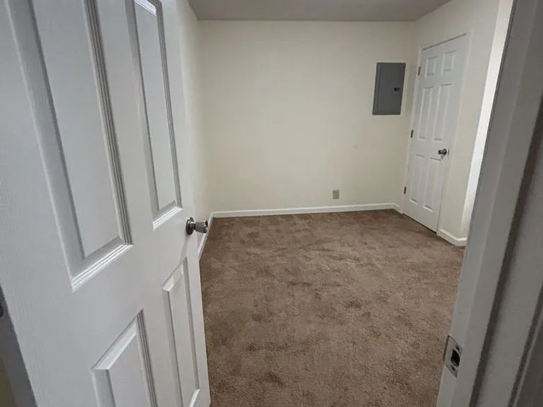 500 Skyline Dr Unit 16 — Photo 55