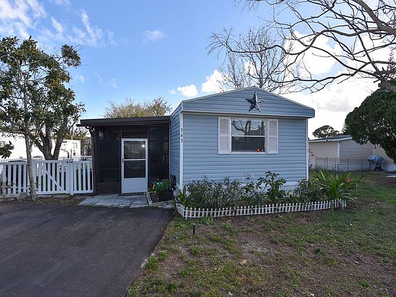 2nd image of 343 Banyan Ln