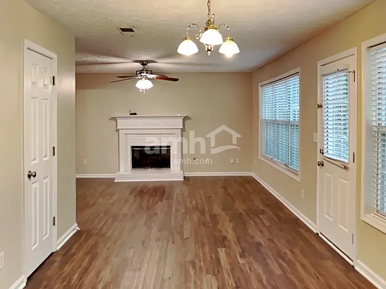 2380 Sailor Ln — Photo 5