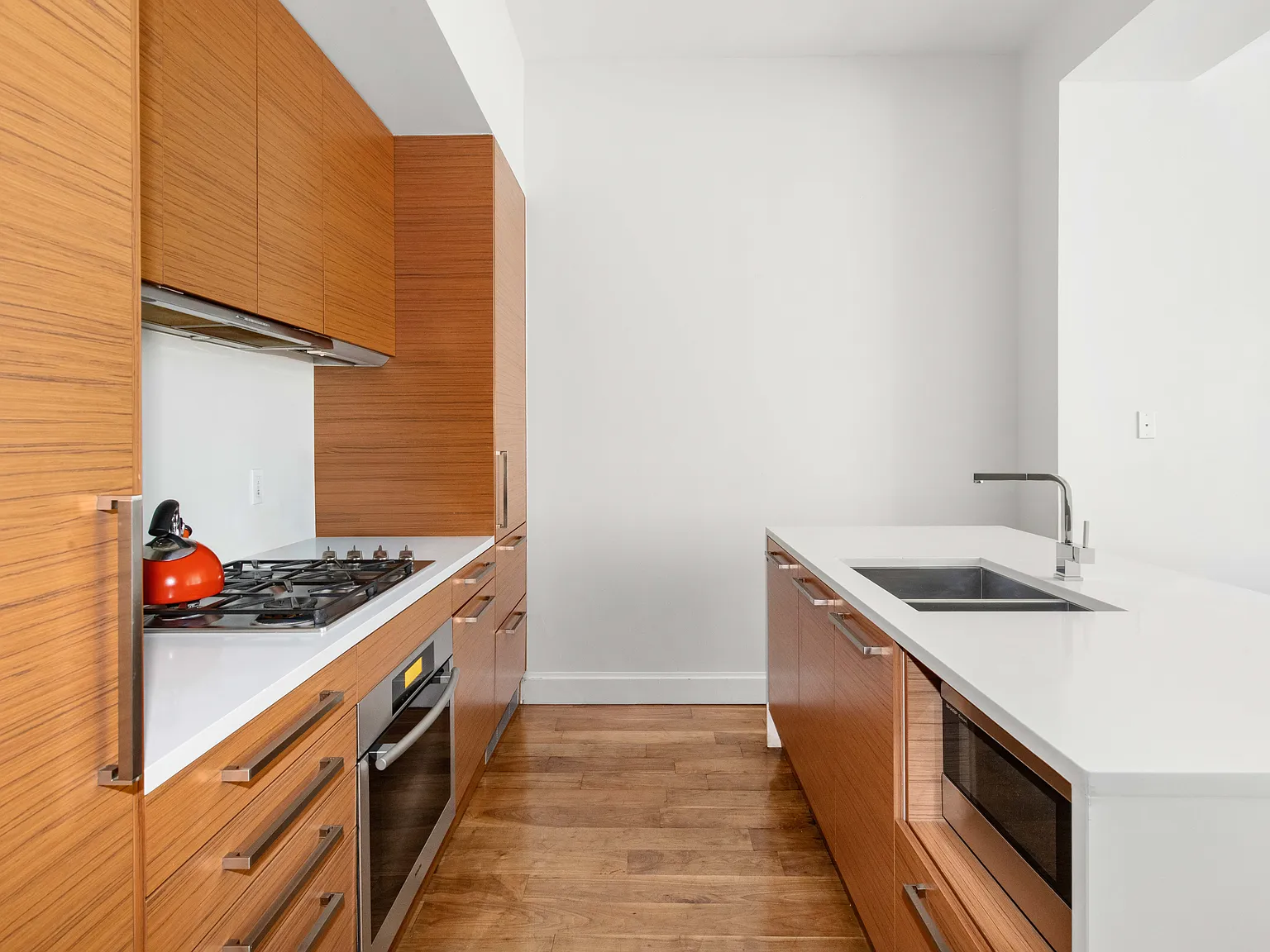 140 West 22nd Street — Photo 3