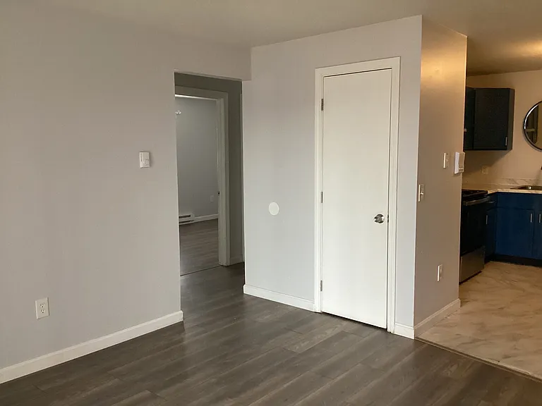 12 E Side Dr #4 — Photo 13