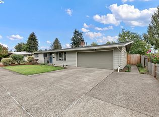 515 SW Laurel St, Junction City, OR 97448