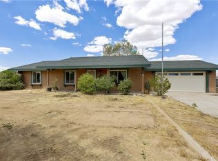 21174 Cowichan Rd, Apple Valley, CA 92308