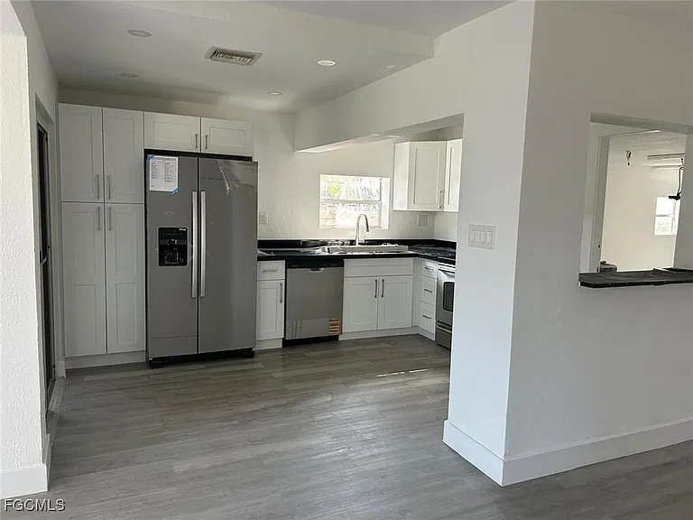 3835 Arlington St — Photo 13