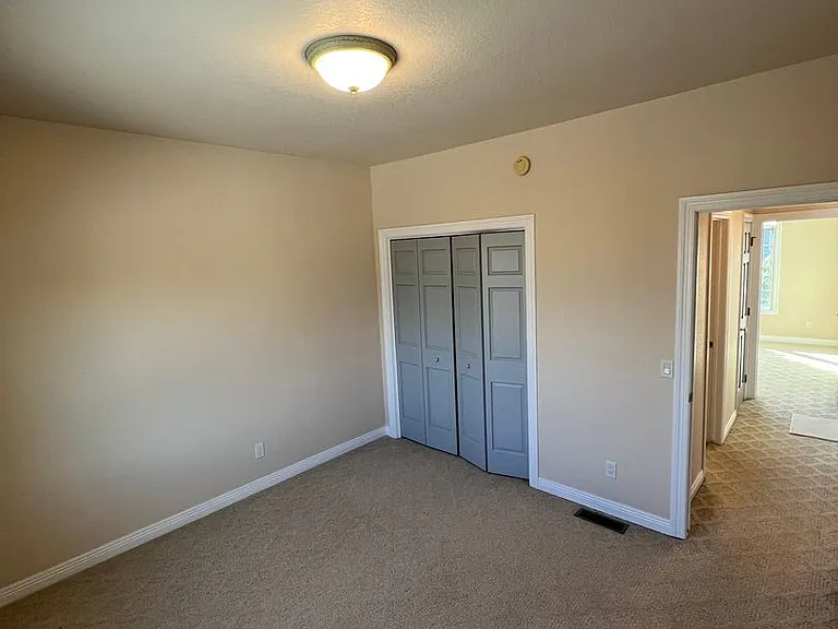 1124 Alta Vista Dr — Photo 25