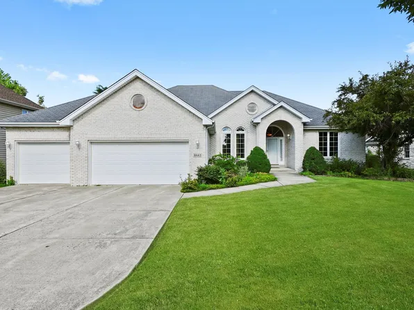 6443 Davane Ct, Downers Grove, IL 60516