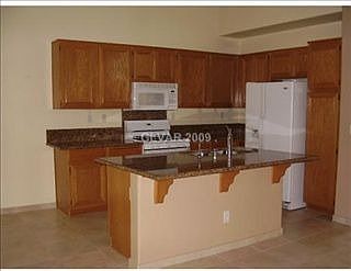 3rd image of 6236 Shadow Oak Dr