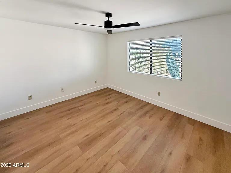 14607 N Olympic Way — Photo 10