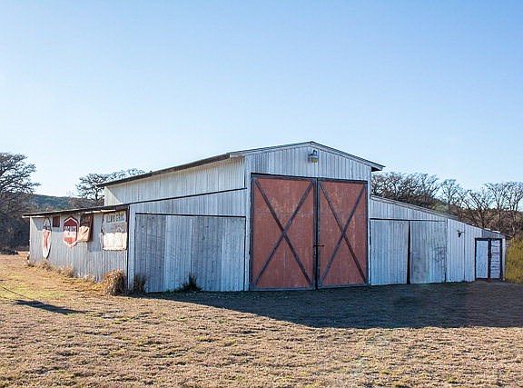 2nd image of 15075 State Highway 16 N