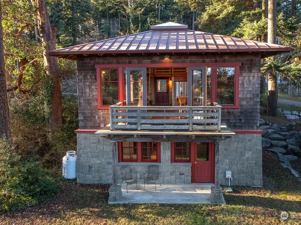 50 Huckleberry Way, Orcas Island, WA 98245