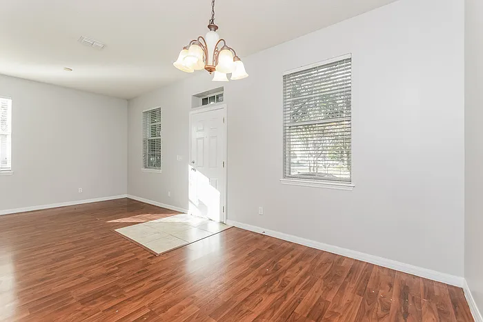 4571 Capital Blvd — Photo 6