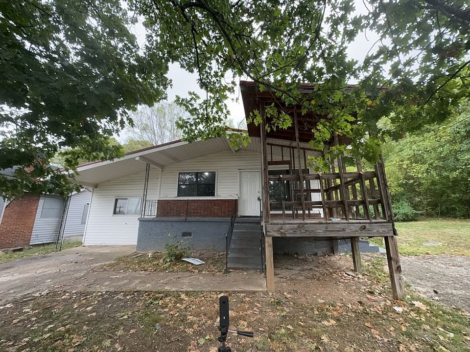 1st image of 2406 12th Ave