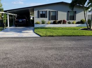 1638 Columbus Cir #G87, Naples, FL 34110