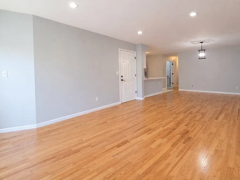 11-13 Wallis Ave #1 — Photo 5