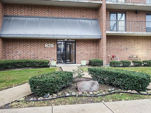 2nd image of 825 Center St APT 406