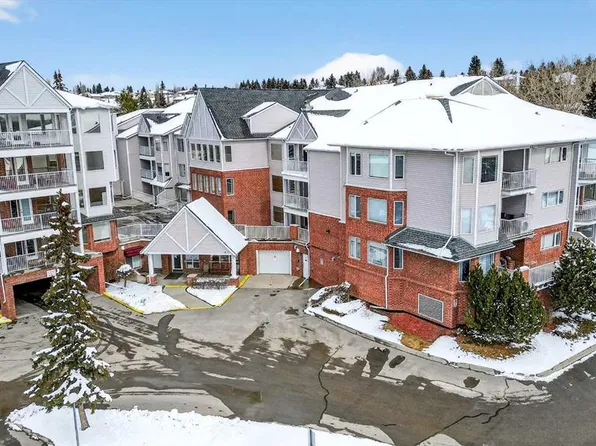 1311 W Hawksbrow Point NW #1311, Calgary, AB T3G 4C9