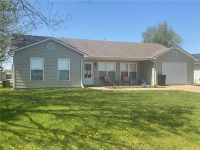 1402 N Sycamore St, Ottawa, KS, 66067