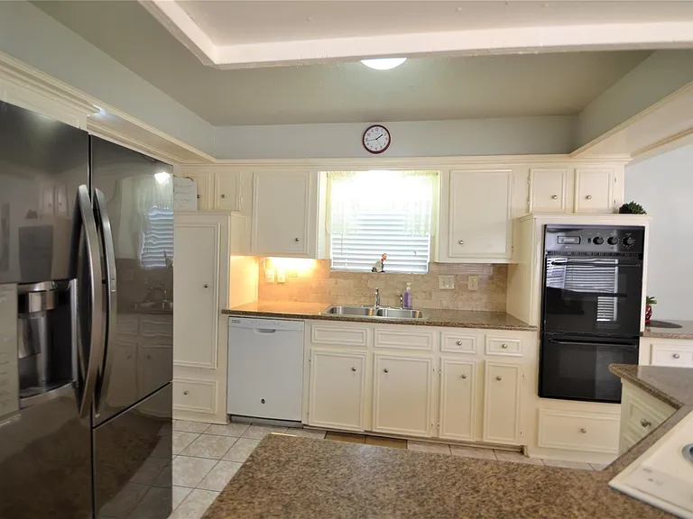 15927 Tumbling Rapids Dr — Photo 25