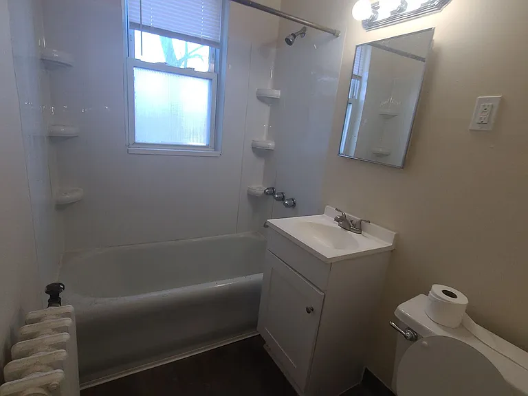 100 Academy Ave — Photo 13