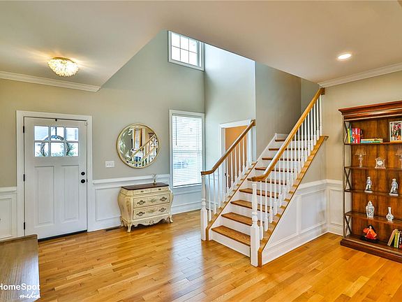 3rd image of 4473 Old Saucon Rd