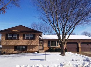 107 Rebecca Rd, Hudson, IA 50643
