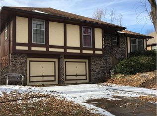 2508 S Cedar Crest Ave, Independence, MO 64057