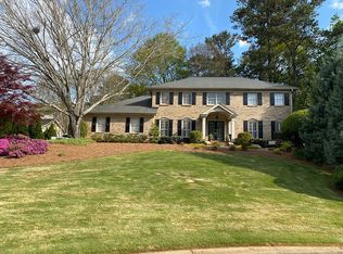 1216 Wynterhall Ln, Dunwoody, GA 30338