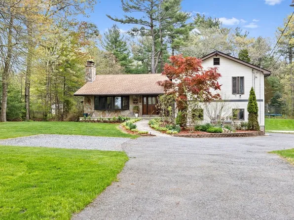 39 High St, Assonet, MA 02702