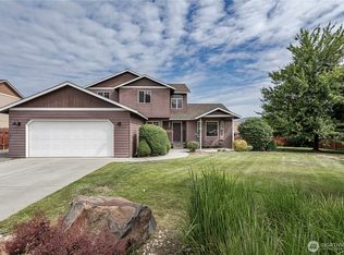 1649 Denise Cir, Wenatchee, WA 98801