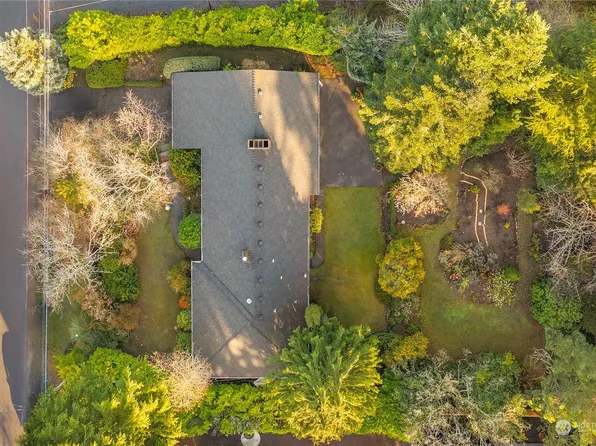 4024 85th Avenue SE, Mercer Island, WA 98040