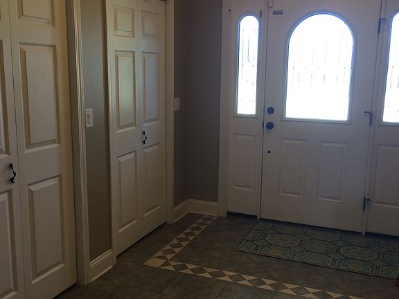 4th image of 204 Cypress Ave