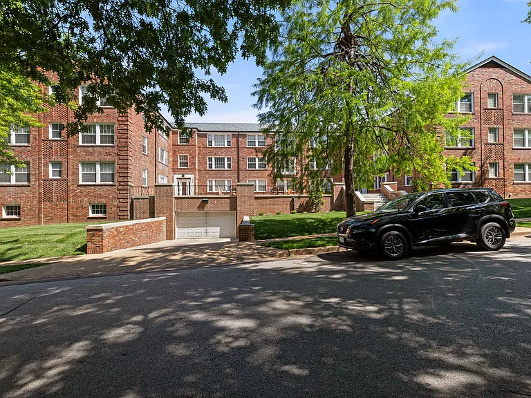 7517 Oxford Dr #2A — Photo 27
