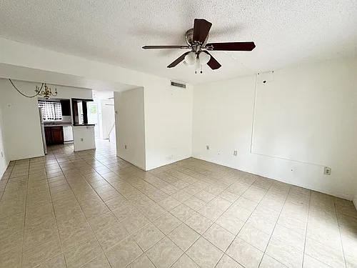 801 W Oakland Park Blvd #C1 Photo 1 801 W Oakland Park Blvd #C1 Photo 1