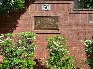 50 Chapman Ct UNIT 7, London, ON N6G5E1