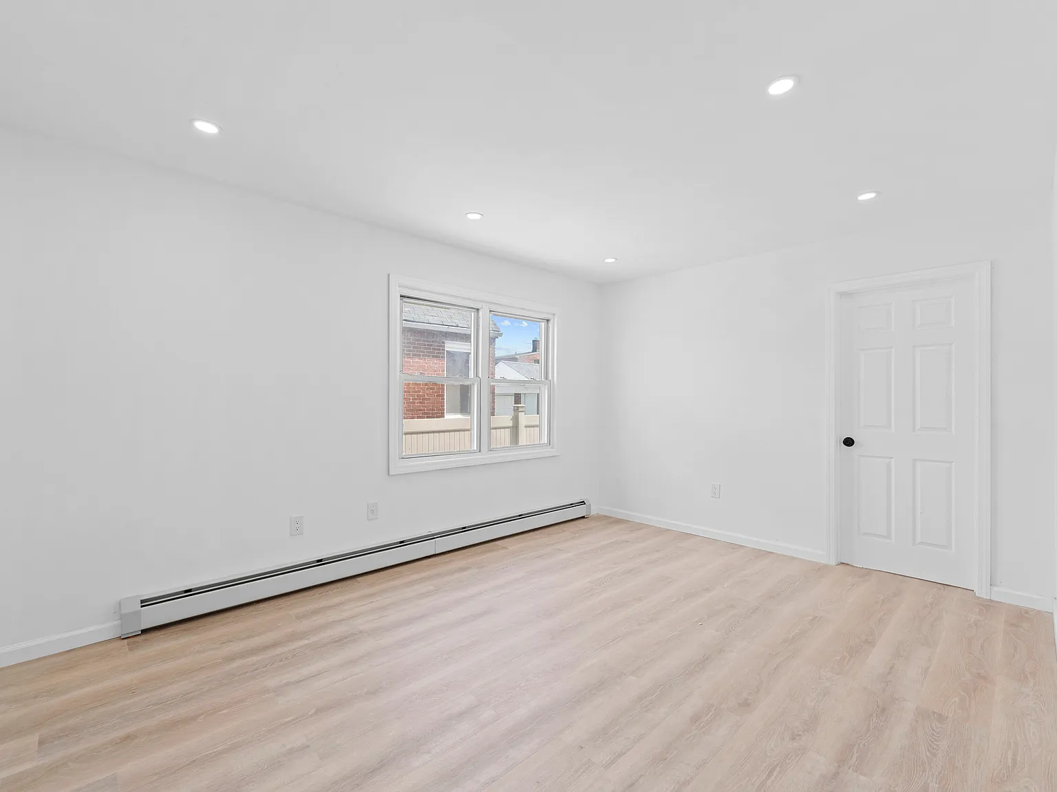219-08 131st Ave — Photo 3