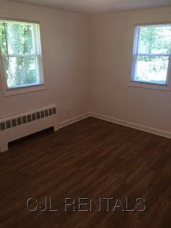 27 Evergreen Ave — Photo 7