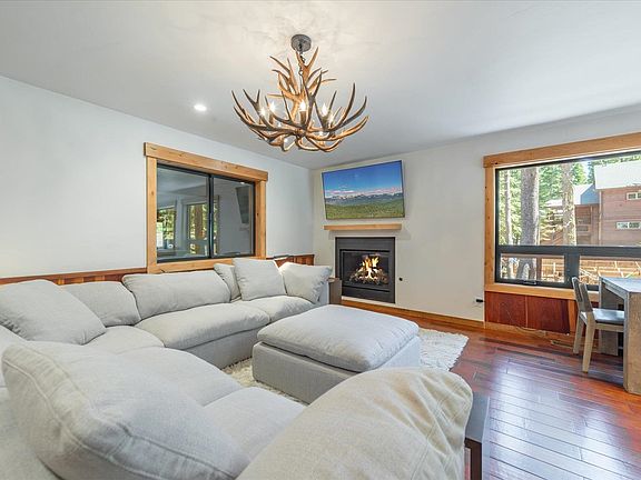 2nd image of 15165 Northwoods Blvd